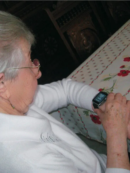 Notre aide pour la perte de mémoire immédiate sous le format d'une montre porté au poignet - Image 1